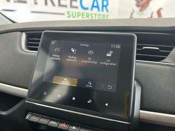RENAULT ZOE R135 52kWh Iconic Hatchback 5dr Electric Auto (i, Rapid Charge) 