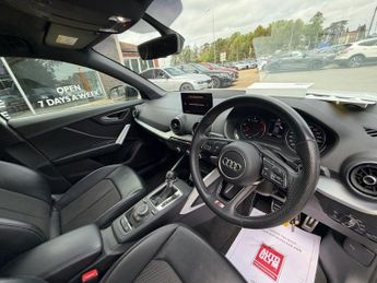 AUDI Q2 1.6 TDI 30 S line SUV 5dr Diesel S Tronic Euro 6 (s/s) (116 ps)