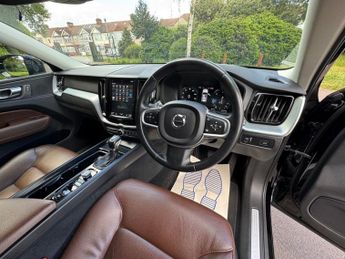 VOLVO XC60 2.0 D4 Momentum SUV 5dr Diesel Auto AWD Euro 6 (s/s) (190 ps)