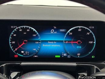 MERCEDES-BENZ EQA EQA 250 66.5kWh AMG Line SUV 5dr Electric Auto (190 ps)