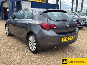 VAUXHALL ASTRA 2.0 CDTi Elite Hatchback 5dr Diesel Auto Euro 5 (165 ps)