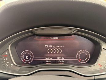AUDI Q5 2.0 TDI 40 Black Edition SUV 5dr Diesel S Tronic quattro Euro 6 