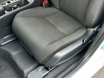 HONDA HR-V 1.5 h i-MMD Elegance SUV 5dr Petrol Hybrid CVT Euro 6 (s/s) (131