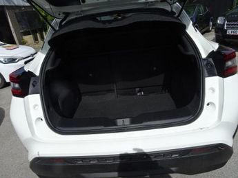 NISSAN JUKE 1.0 DIG-T Acenta SUV 5dr Petrol DCT Auto Euro 6 (s/s) (114 ps)