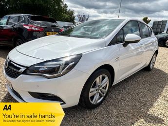 Vauxhall Astra 1.6 CDTi ecoTEC BlueInjection Tech Line Nav Hatchback 5dr Diesel