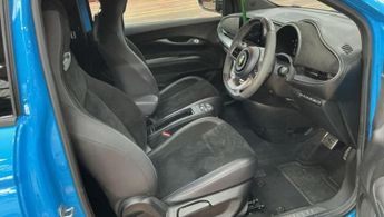 ABARTH 500e C 42kWh Scorpionissima Convertible 2dr Electric Auto (155 ps)
