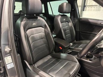 VOLKSWAGEN TIGUAN 1.5 TSI EVO R-Line Tech SUV 5dr Petrol DSG Euro 6 (s/s) (150 ps)