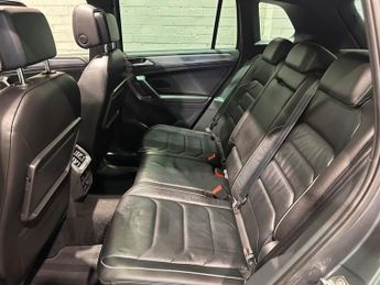 VOLKSWAGEN TIGUAN 1.5 TSI EVO R-Line Tech SUV 5dr Petrol DSG Euro 6 (s/s) (150 ps)