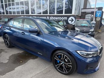 BMW 330 2.0 330e 12kWh SE Pro Saloon 4dr Petrol Plug-in Hybrid Auto Euro