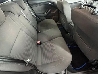 FORD FOCUS 1.6 Titanium Estate 5dr Petrol Powershift Euro 6 (125 ps)