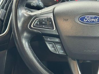FORD FOCUS 1.6 Titanium Estate 5dr Petrol Powershift Euro 6 (125 ps)