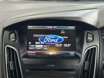 FORD FOCUS 1.6 Titanium Estate 5dr Petrol Powershift Euro 6 (125 ps)