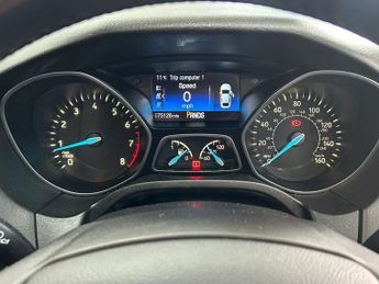 FORD FOCUS 1.6 Titanium Estate 5dr Petrol Powershift Euro 6 (125 ps)