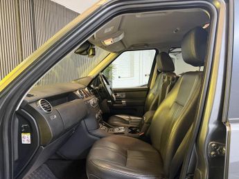 LAND ROVER DISCOVERY 4 3.0 SD V6 Graphite SUV 5dr Diesel Auto 4WD Euro 6 (s/s) (256 bhp