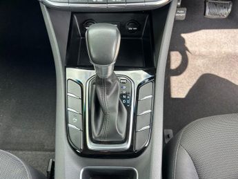 HYUNDAI IONIQ 1.6 h-GDi GPF SE Hatchback 5dr Petrol Hybrid DCT Euro 6 (s/s) (1