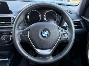 BMW 1 SERIES 1.5 118i SE Hatchback 5dr Petrol Auto Euro 6 (s/s) (136 ps)