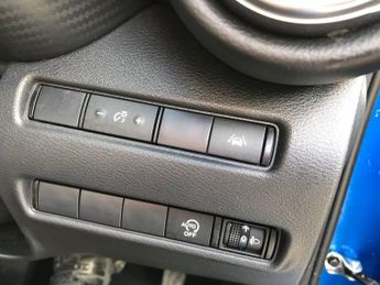 NISSAN JUKE 1.0 DIG-T N-Connecta SUV 5dr Petrol DCT Auto Euro 6 (s/s) (114 p