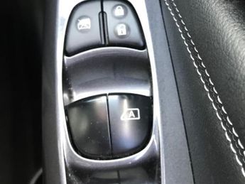 NISSAN JUKE 1.0 DIG-T N-Connecta SUV 5dr Petrol DCT Auto Euro 6 (s/s) (114 p
