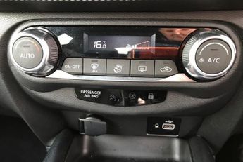 NISSAN JUKE 1.0 DIG-T N-Connecta SUV 5dr Petrol DCT Auto Euro 6 (s/s) (114 p