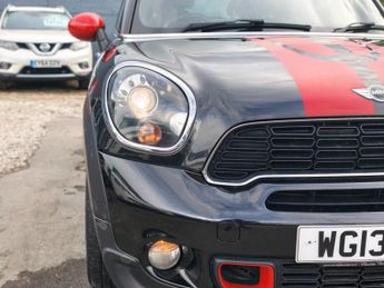 MINI COUNTRYMAN 2.0 Cooper SD SUV 5dr Diesel Auto ALL4 Euro 5 (143 ps)