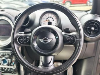 MINI COUNTRYMAN 2.0 Cooper SD SUV 5dr Diesel Auto ALL4 Euro 5 (143 ps)
