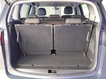 VAUXHALL ZAFIRA TOURER 2.0 CDTi Exclusiv MPV 5dr Diesel Manual Euro 5 (130 ps)
