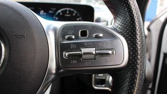 MERCEDES-BENZ A-CLASS 1.3 A200 AMG Line (Premium) Hatchback 5dr Petrol 7G-DCT Euro 6 (
