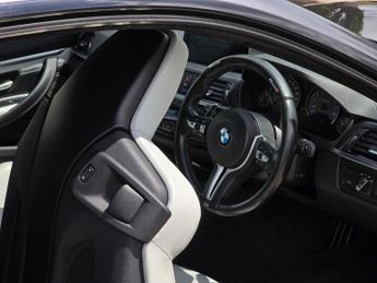 BMW M4 3.0 BiTurbo Coupe 2dr Petrol DCT Euro 6 (s/s) (431 ps)