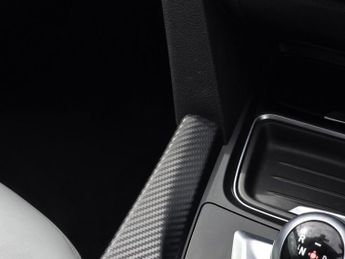 BMW M4 3.0 BiTurbo Coupe 2dr Petrol DCT Euro 6 (s/s) (431 ps)