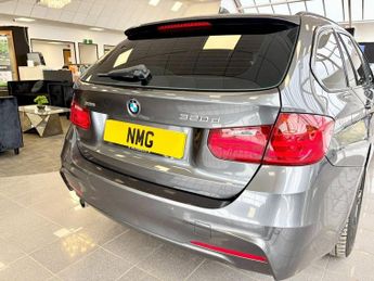 BMW 3 SERIES 2.0 320d M Sport Touring 5dr Diesel Auto xDrive Euro 5 (s/s) (18