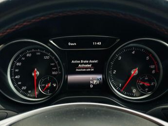 MERCEDES-BENZ CLA 2.1 CLA220d AMG Line Night Edition Coupe 4dr Diesel 7G-DCT 4MATI