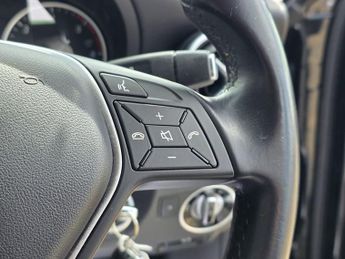 MERCEDES-BENZ A-CLASS 1.5 A180 CDI SE Hatchback 5dr Diesel 7G-DCT Euro 5 (s/s) (109 ps