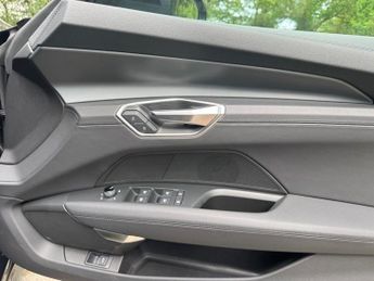 AUDI E-TRON GT 93.4kWh Saloon 4dr Electric Auto quattro (476 ps)