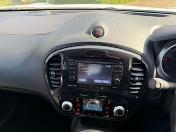 NISSAN JUKE 1.6 Acenta Premium SUV 5dr Petrol Manual Euro 5 (s/s) (117 ps)