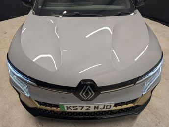 RENAULT MEGANE E-TECH 60kWh launch edition Hatchback 5dr Electric Auto (220 ps)