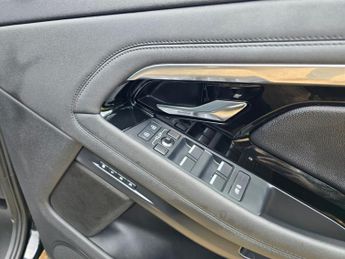 LAND ROVER RANGE ROVER EVOQUE 1.5 P300e 12.2kWh R-Dynamic SE SUV 5dr Petrol Plug-in Hybrid Aut
