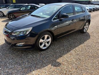 VAUXHALL ASTRA 1.6 16v SRi Hatchback 5dr Petrol Auto Euro 5 (115 ps)