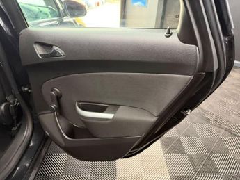 VAUXHALL ASTRA 1.6 16v SRi Hatchback 5dr Petrol Auto Euro 5 (115 ps)