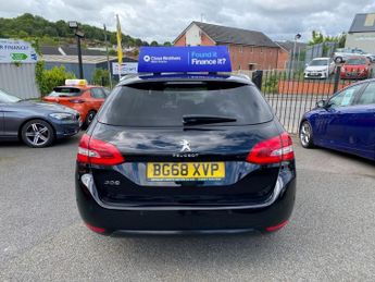 PEUGEOT 308 SW 1.2 PureTech Tech Edition Estate 5dr Petrol EAT Euro 6 (s/s) (13
