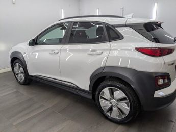 HYUNDAI KONA 64kWh Premium SE SUV 5dr Electric Auto (7kW Charger) (204 ps)
