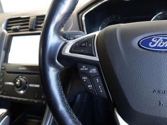 FORD MONDEO 2.0 TDCi Titanium Hatchback 5dr Diesel Powershift Euro 6 (s/s) (