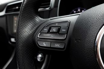 MG MG ZS 44.5kWh Exclusive SUV 5dr Electric Auto (143 ps)