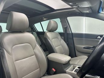 KIA SPORTAGE 2.0 CRDi First Edition SUV 5dr Diesel Auto AWD Euro 6 (182 bhp)