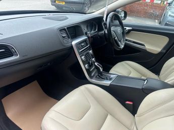 VOLVO S60 2.0 D4 SE Lux Nav Saloon 4dr Diesel Auto Euro 6 (s/s) (190 ps)