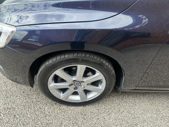 VOLVO S60 2.0 D4 SE Lux Nav Saloon 4dr Diesel Auto Euro 6 (s/s) (190 ps)