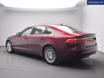 JAGUAR XF 2.0d Prestige Saloon 4dr Diesel Auto Euro 6 (s/s) (163 ps)