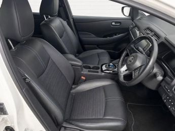 NISSAN LEAF 62kWh e+ N-Connecta Hatchback 5dr Electric Auto (217 ps)