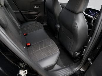 VAUXHALL MOKKA ELECTRIC 50kWh Ultimate SUV 5dr Electric Auto (136 ps)