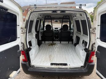 CITROEN BERLINGO 1.6 HDi 600TD Enterprise Panel Van 5dr Diesel Manual (Euro 4) (9