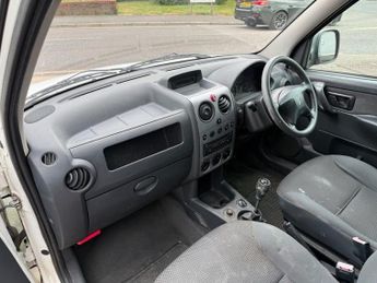 CITROEN BERLINGO 1.6 HDi 600TD Enterprise Panel Van 5dr Diesel Manual (Euro 4) (9